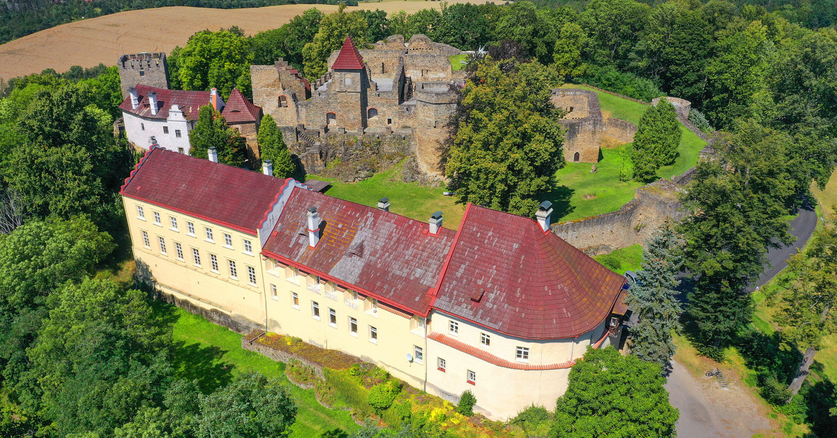 Hrad a zámek Klenová