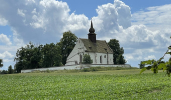 Kaple Matky Boží u hradu Veveří