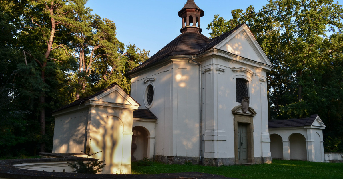 Kaple sv. Rodiny - Černá Hora