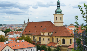 Kostel Panny Marie Vítězné a sv. Antonína Paduánského