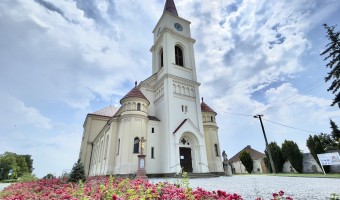 Kostel Všech svatých Ořechov