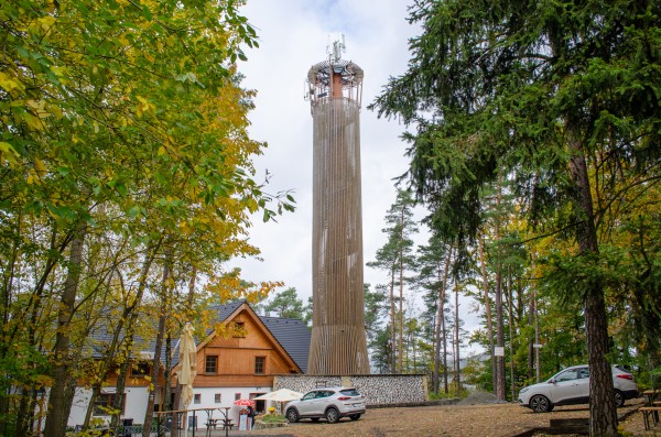 Rozhledna Na Stráži u Sloupu v Čechách