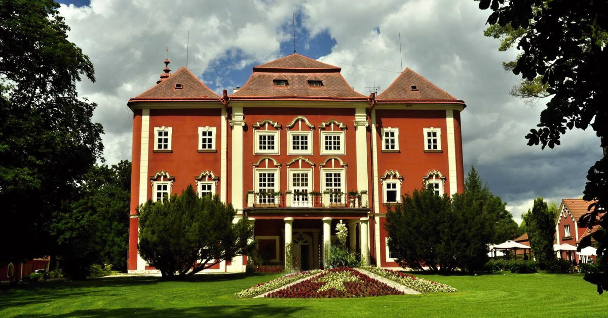 Zámek Dětenice
