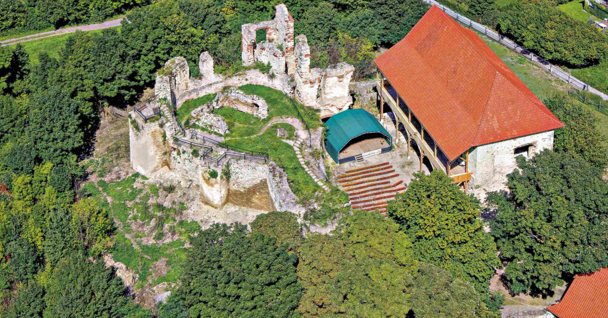 Zřícenina hradu Košumberk